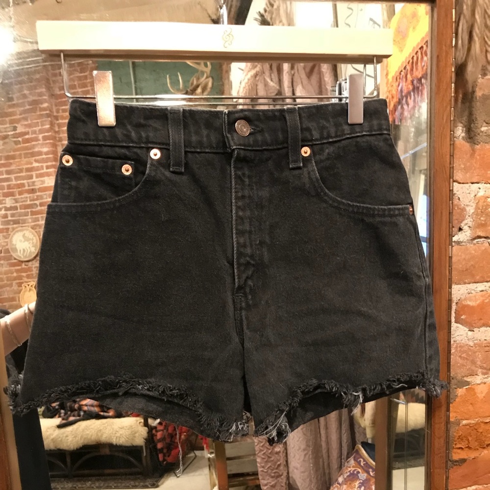 ✨Super Hot Levi Shorts!✨